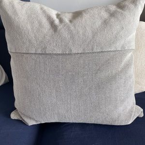 Throw pillow